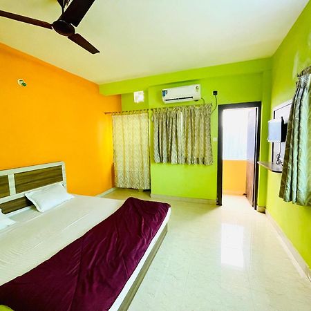 Hotel Falcon House ! Puri - Shriyash Group Экстерьер фото